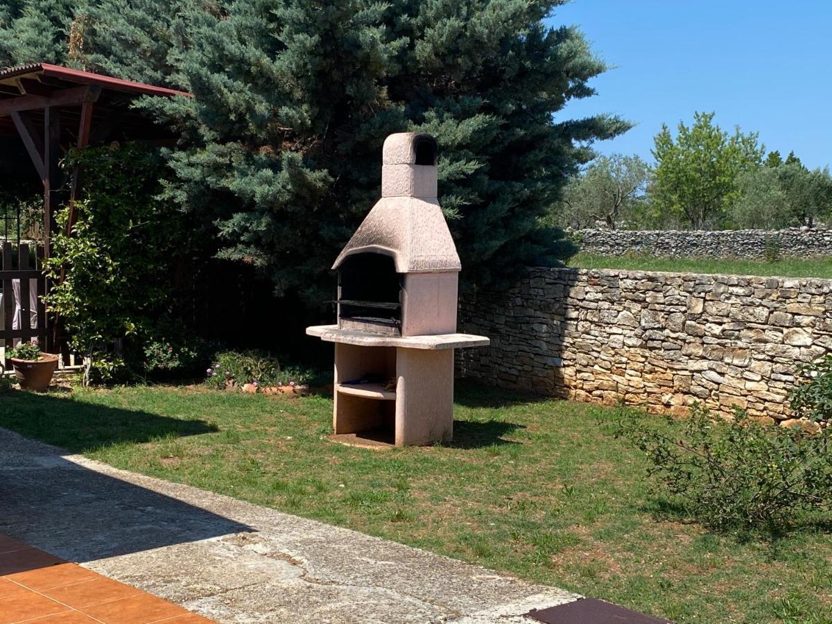 Vacation Home Elba Vodnjan Kültér fotó